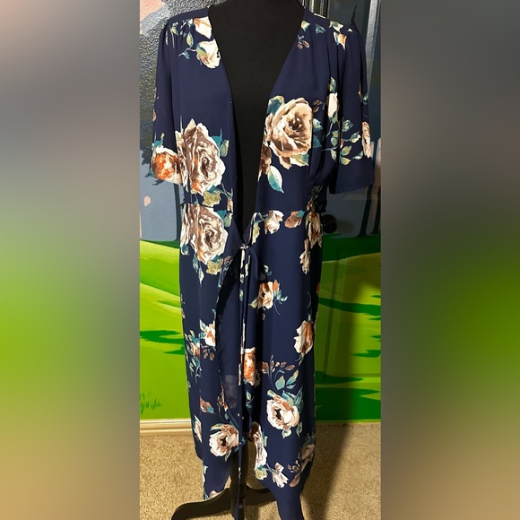 Everly Wrap Dress or Duster Sz L - Picture 1 of 4